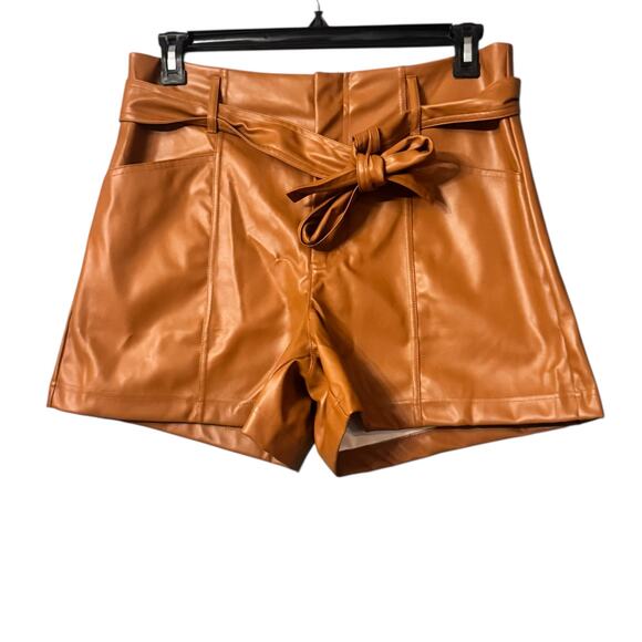 97. NEW W/Tag Brown Belted Faux Leather Shorts Size 12 - Picture 2 of 6